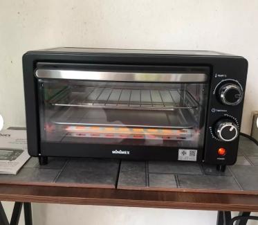 Oven เตาอบ 9 ลิตร รุ่น MMO9LM