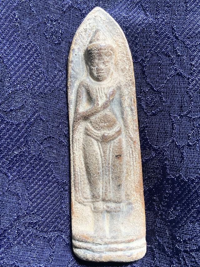 พระร่วงหลังรางปืน พิมพ์ใหญ่