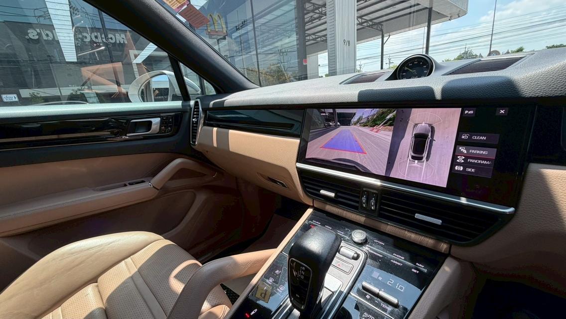 รหัสรถ KPV53 2023 Porsche Cayenne S E-Hybrid Coupe รูปที่ 9