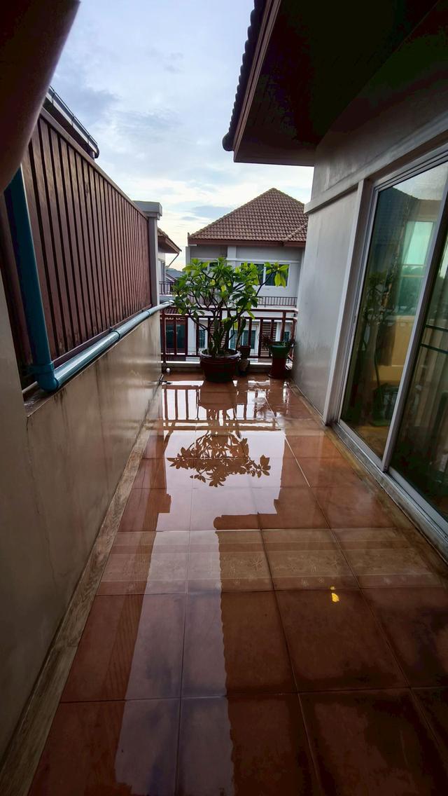ขายทาวน์โฮม 3 ชั้น สไตล์บ้านเดี่ยว หลังมุม ทำเลศักยภาพ 17