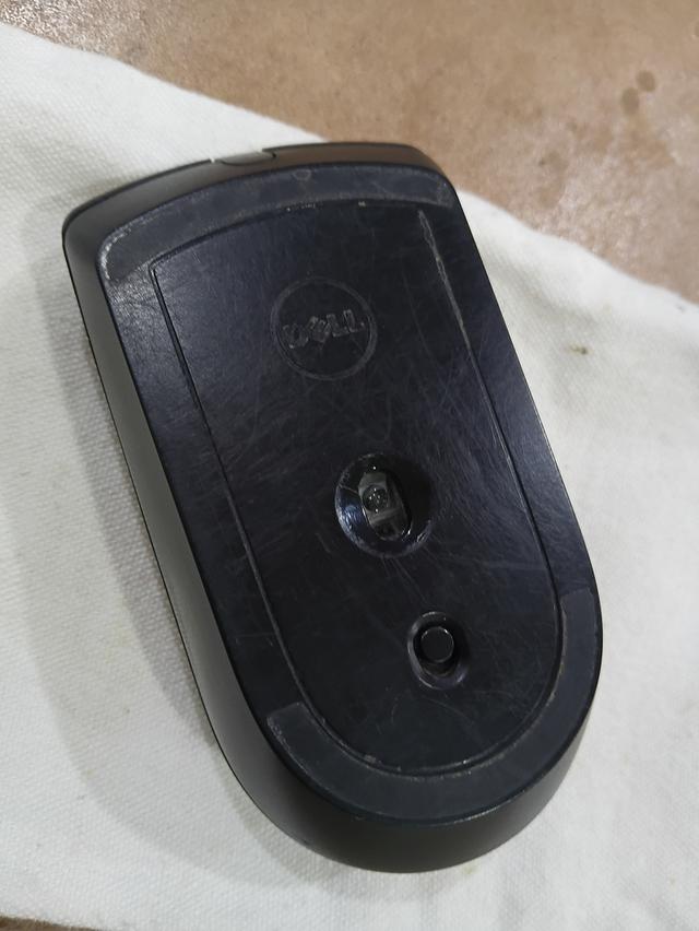 เมาส์ ไร้สาย Dell แท้ มือ 2 ขาย 300 บาท