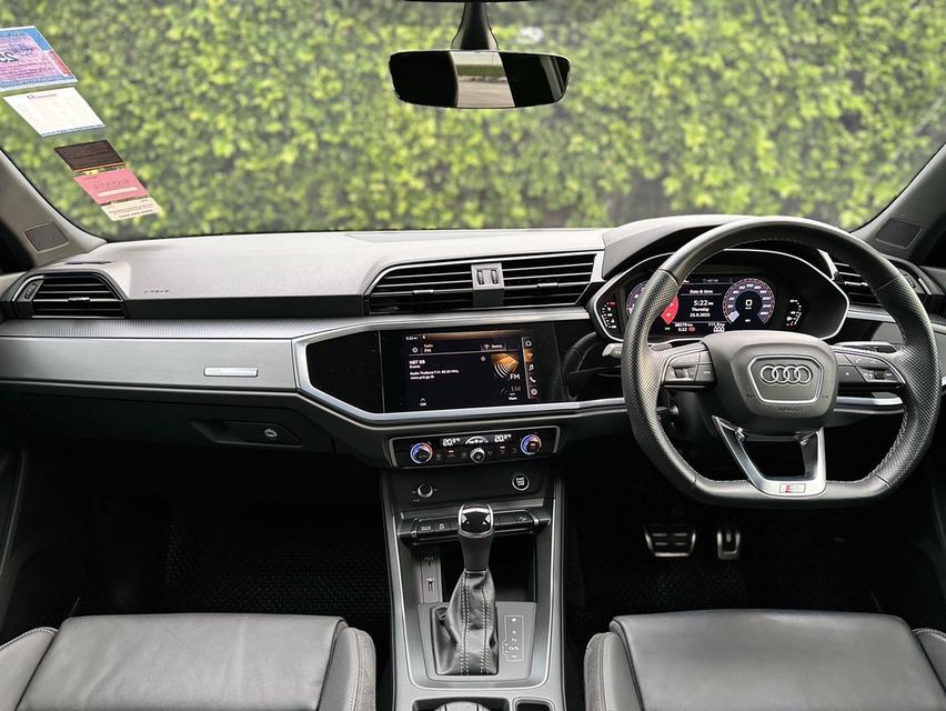 Audi Q3 35 TFSI S Line ปี 2021 9