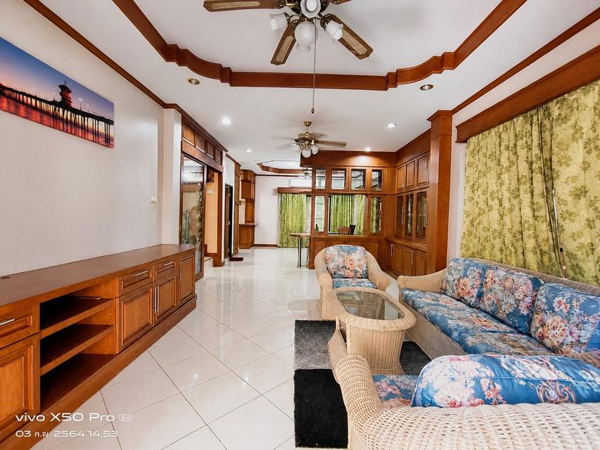 บ้านขายและให้เช่า หมู่บ้านสิริศา 9 พัทยาใต้ ทำเลพัทยาใต้ ใกล้ถนนสุขุมวิท | เฟอร์นิเจอร์ครบ | ตกแต่งใหม่ บ้าน 2 ชั้น บนที่ดินขนาด 58 ตารางวา ทำเลดี รูปที่ 4