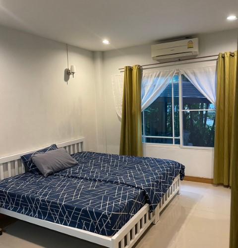 บ้านเดียวให้เช่าใกล้สนามบินสุวรรณภูมิ ม.มัณฑนา พระราม9-ศรีนครินทร์ มี3นอน 3น้ำ ตกแต่งสวย เฟอร์ครบพร้อมเข้าอยู่เช่า 55,00 7