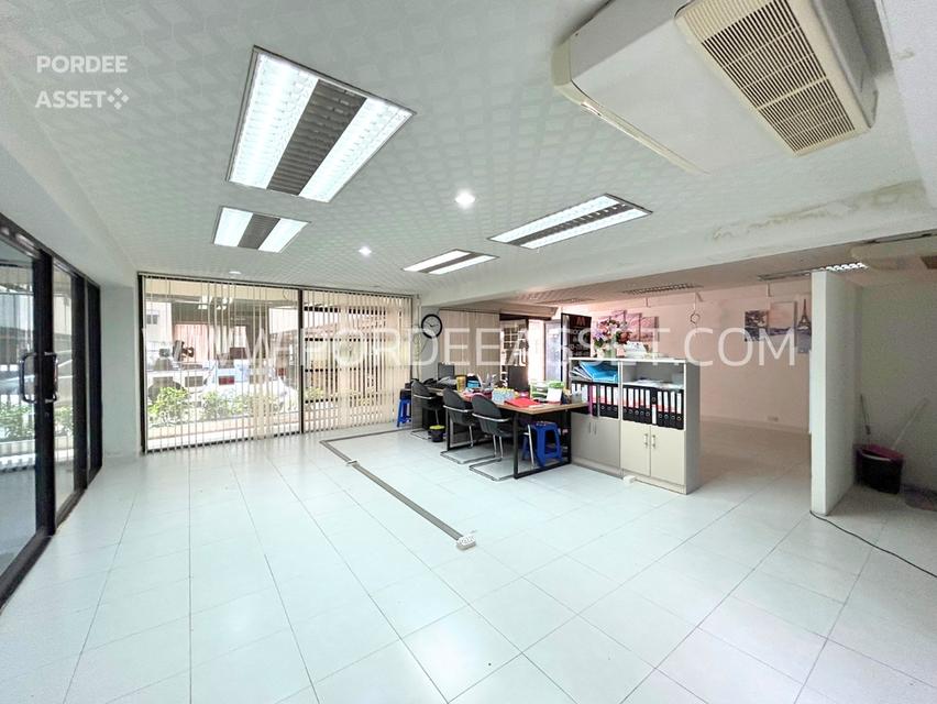 คอนโด ทวินทาวเวอร์ แจ้งวัฒนะ ขนาด 104.6 ตร.ม. ใกล้รถไฟฟ้าสายสีชมพู สถานีเมืองทองธานี ศูนย์ราชการแจ้งวัฒนะ เมืองทองธานี ปากเกร็ด นนทบุรี  3
