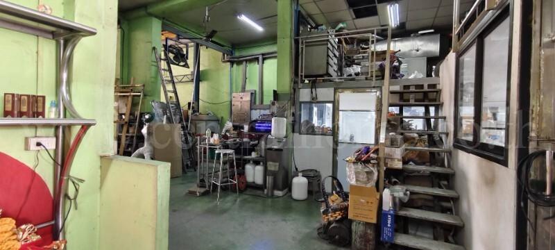 อาคารพาณิชย์ 3 ชั้นครึ่ง 3 คูหา ติดถนนเพชรเกษม ทำเลดี ราคาถูก 11