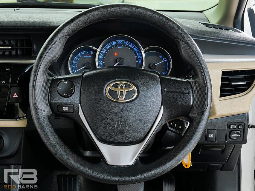 Toyota Altis 1.6E Cng A/T ปี 2015 6