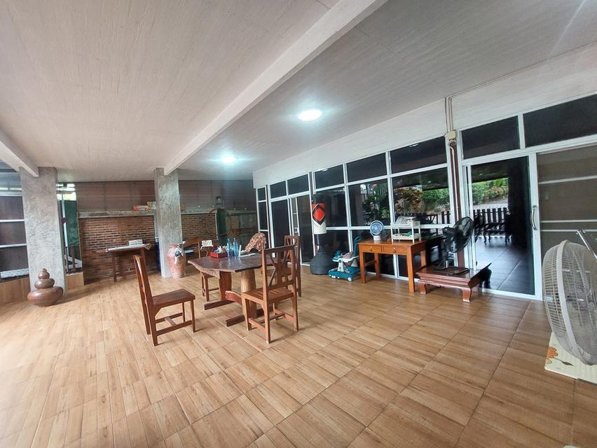 ขายบ้านวิวภูเขาและแม่น้ำ 1-2-71ตรวขาย12ล้าน 8