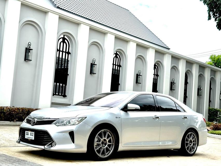 TOYOTA CAMRY 2.0G ปี 2015