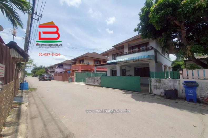 บ้านเดี่ยว หมู่บ้าน ศรีมีนวิลเลจ (ซ.ราษฎร์อุทิศ 40) เนื้อที่ 51 ตรว. ใกล้ตลาดมีนบุรี ถนนราษร์อุทิศ แขวงมีนบุรี เขตมีนบุรี กรุงเทพมหานคร 2