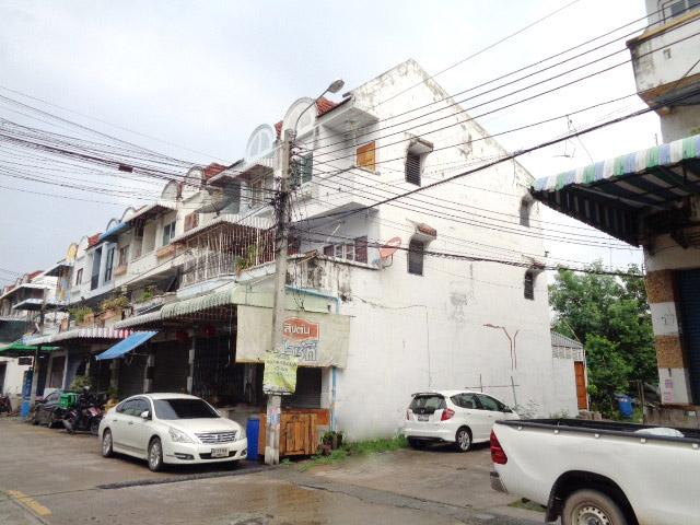 🚩ขายขาดทุน 1.9 ล้านบาท อาคารพาณิชย์ ห้องมุม  6