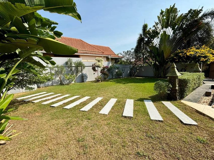 For rent pool villa Pattaya AD house village 12