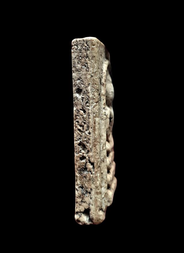 "สมเด็จวัดระฆัง พิมพ์อกครุฑเศียรบารตพิมพ์กลาง (พิมพ์ไกเซอร์)" 6