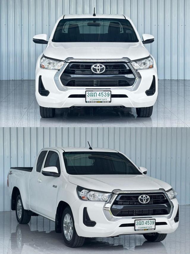 มือเดียว Toyota Revo Cab 2.4Entry ฟรีดาวน์