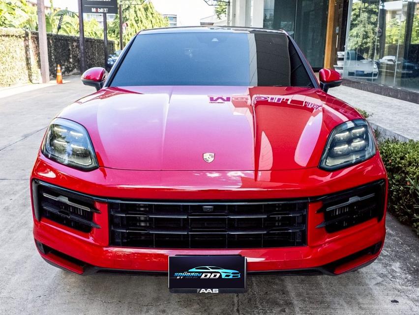 Porsche Cayenne Coupe E-Hybrid 2024 สีแดงหายาก รุ่นประกอบยุโรป