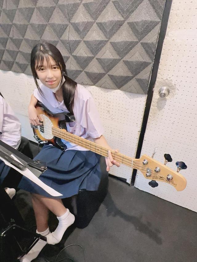 รับสอนเบสไฟฟ้า ที่ Fin Music School 7