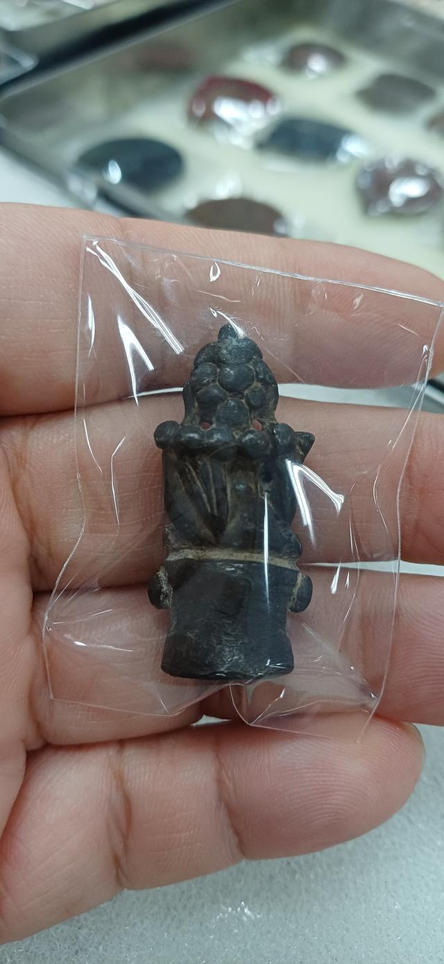 พระกริ่งตั๊กแตนเขมร เนื้อสำริดเงินเก่า รูปที่ 2