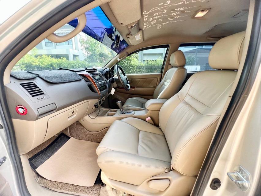 Toyota Fortuner 3.0V 2wd ปี 2008  ไม่มีอุบัติเหตุ  12
