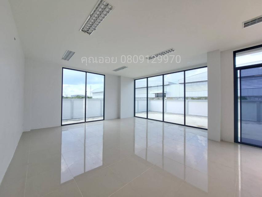 ขายโรงงานพื้นที่สีม่วง สมุทรสาคร มือหนึ่ง เนื้อที่ 1-2-62.2 ไร่ ทำเลสวนหลวง กระทุ่มแบน ใกล้พุทธมณฑลสาย4 และ 5 ซอยวปอ.11 ขอใบรง.4 ได้ พร้อมใช้ทันที 10