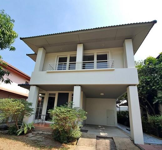 ให้เช่าบ้าน ใกล้โรงเรียนนานาชาติชั้นนำและจุดขึ้น-ลง ทางด่วนเพียง 2 นาที หมู่บ้านบางกอกวิลล่า Bangkok Villa ใกล้ เลียบด่ว 2