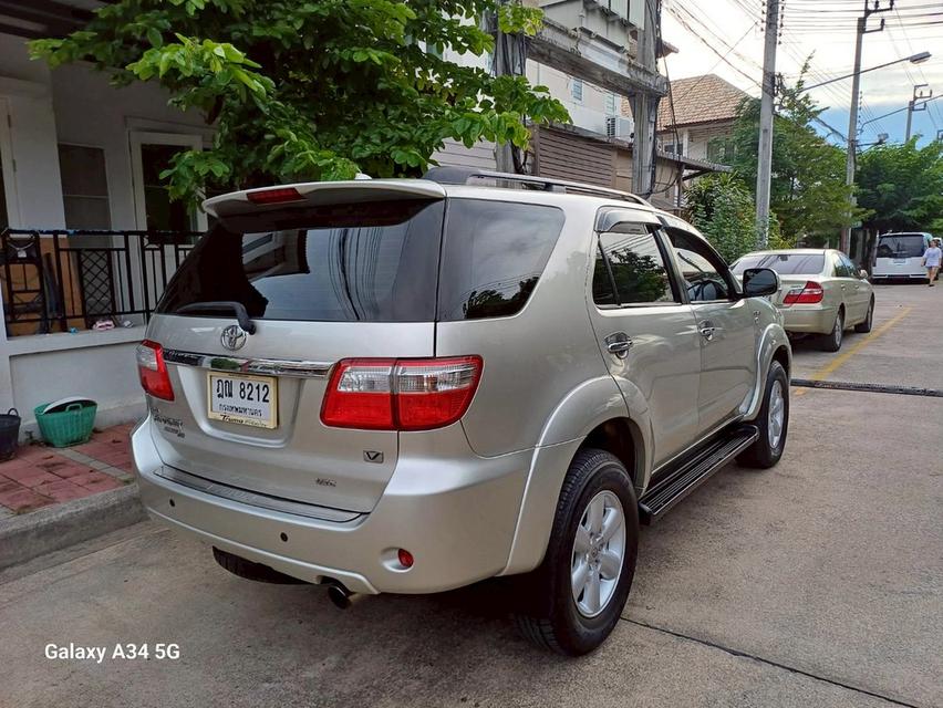 Toyota Fortuner 3.0 V 4WD A/T ปี2009
