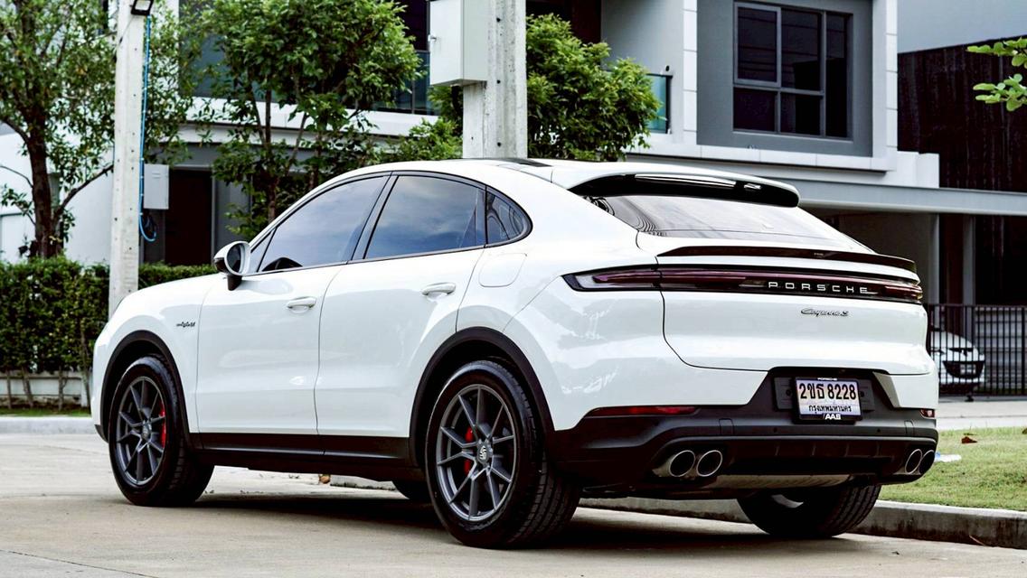 Cayenne S Coupe E-Hybrid (CKD) 3