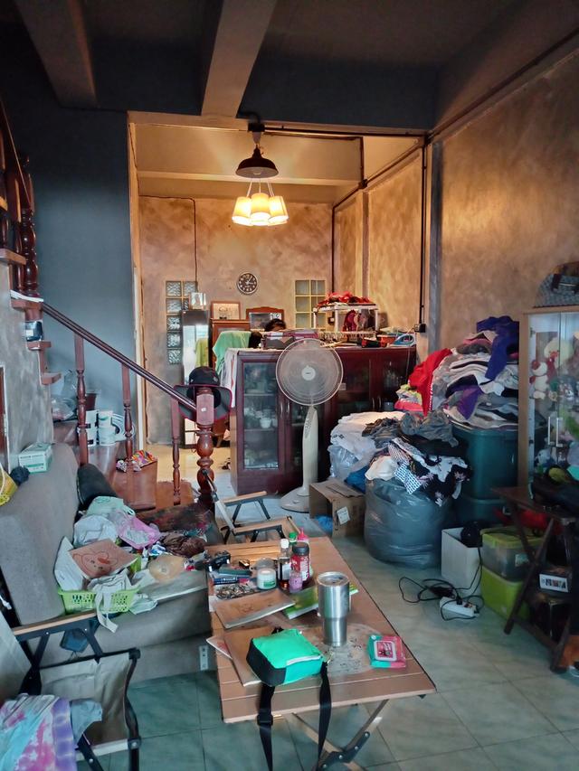 บ้านทาวน์โฮม​2​ชั้น​ 3​ ห้อง​น้ำ​2​ห้องนอน 3
