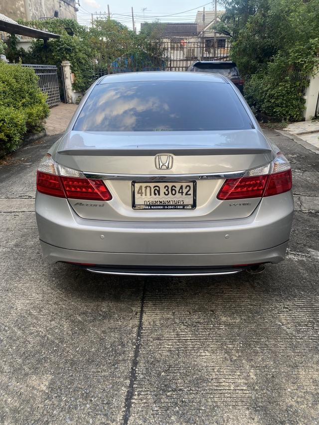 รถบ้านแท้ 100% มือเดียวออกห้าง รถเดิมๆ Honda accord 2.0 navigator รับประกันไม่มีชนหนัก จมน้ำ ผู้หญิงใช้ ไมล์น้อย เข้าศูนย์ตามระยะ
