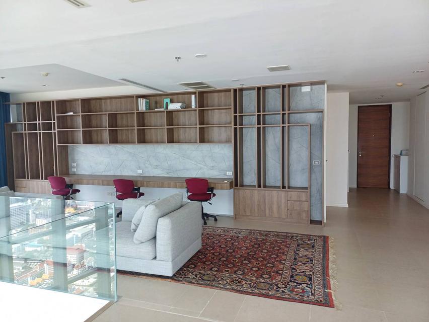 For Rent: Luxurious Duplex Condominium at The River Breathtaking River and City Views from the 67-68th Floor – 3 Bedrooms, 4 Bathrooms 7