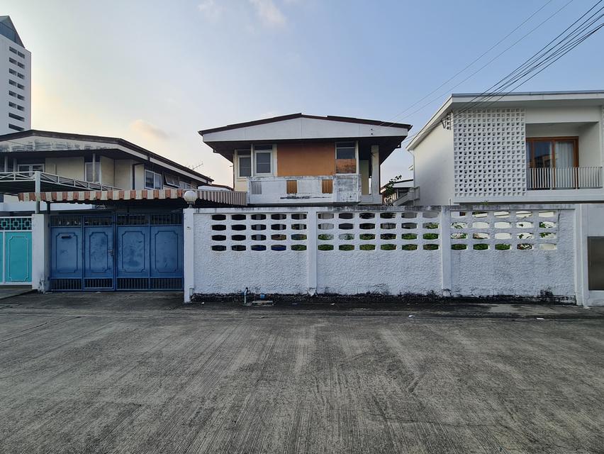 ให้เช่าบ้านเดี่ยวตามสภาพ 6 ซอย 6 หมู่บ้านเสรี 2 (รามคำแหง 24 แยก 28) สังคมดี, บรรยากาศดี, เดินทางสะดวกมากๆๆ ทั้งรถส่วนตัว และ รถโดยสารสาธารณะ 1