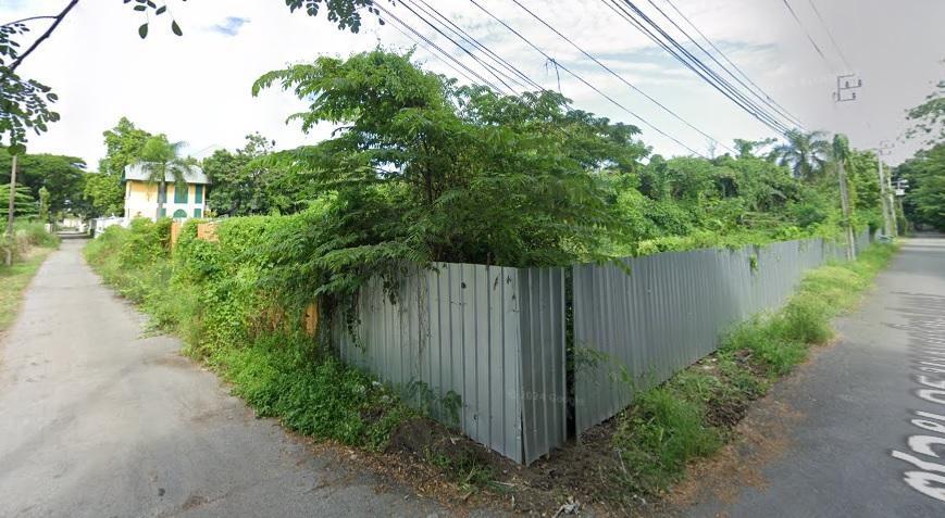 ขายที่ดินเปล่าแปลงมุม ขนาด1ไร่ ติดถนน2ด้าน ใกล้มอเตอร์เวย์ ซอยกรุงเทพกรีฑา8แยก7 บางกะปิ กทม. 2