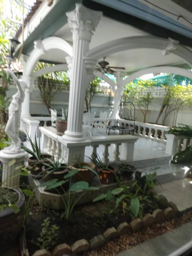 ขายบ้านเดี่ยวมีสระว่ายน้ำส่วนตัว และห้องคาราโอเกะ ถนนพัฒนาการ พื้นที่ใหญ่เหมาะครอบครัว 4