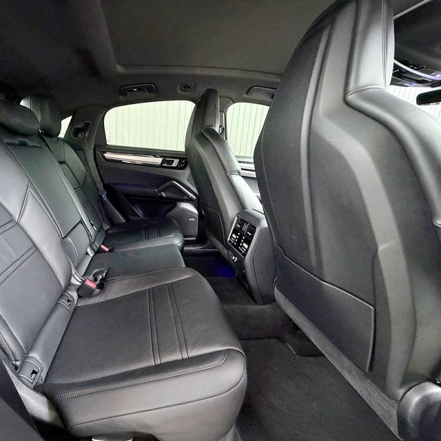 Porsche Cayenne Coupé E-Hybrid 3.0 V6 2021 รูปที่ 15
