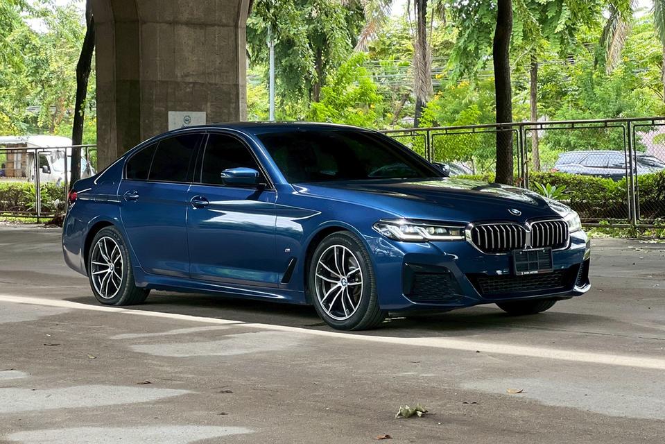 BMW 520d M Sport LCI AT ปี 2023  รถสวยมือเดียว ดีเซล 3