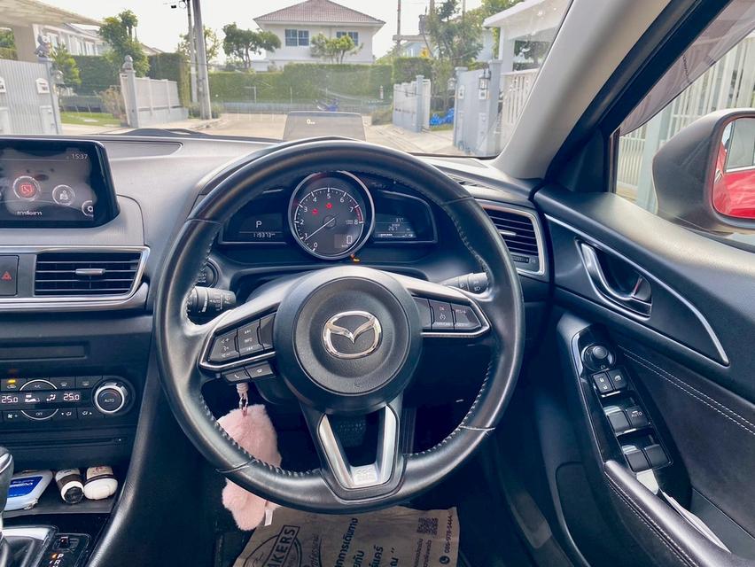 mazda  Mazda 3 2.0 S Sport (mnc) ปีจดทะเบียน 2018 11
