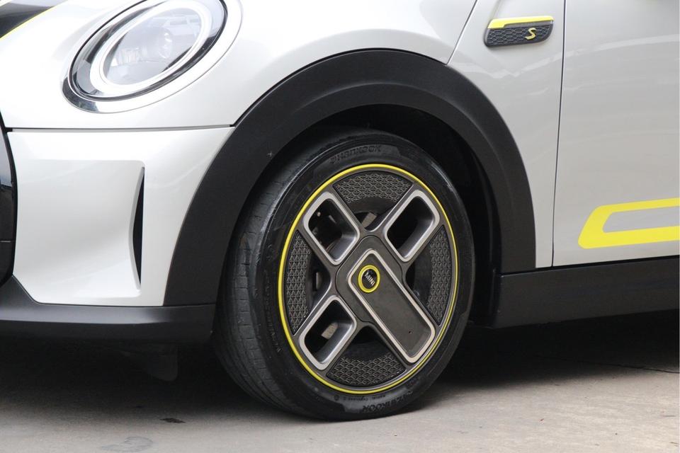 รหัสรถ PBG9999 MINI Cooper SE ปี 2021 15