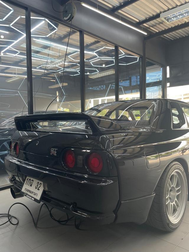Nissan Skyline GT-R R32 แท้ (BNR32) สีดำ เนียนๆ คลีนๆ