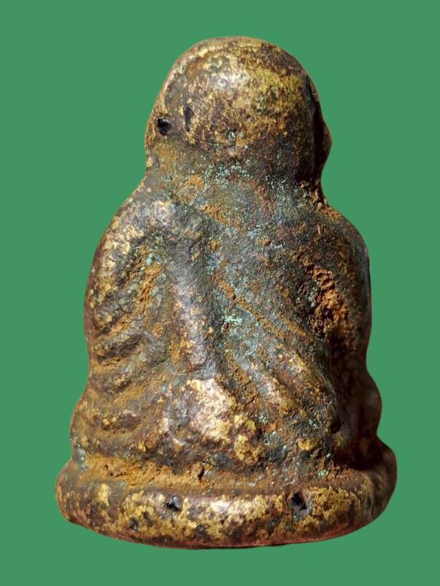 พระหล่อหลวงพ่อเงินเปิดเช่าบูชา รูปที่ 2