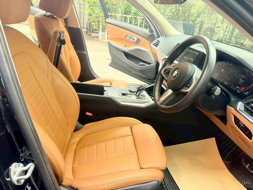 รหัสรถ AP3040 BMW 330Li M Sport ปี 2022 9