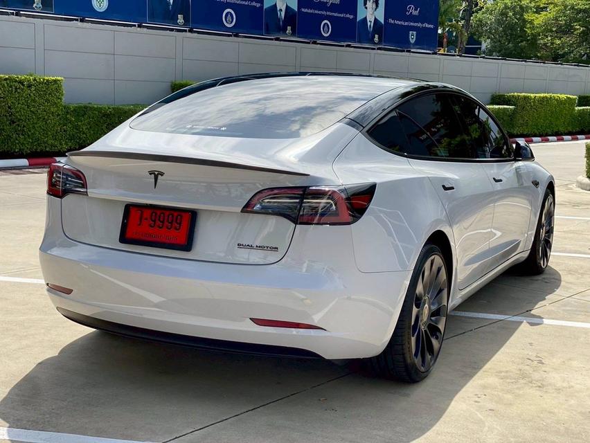 TESLA MODEL3 Long Range 2023 รถสีดำแร็บฟิล์มสีเทามา สวยปิ้งเลย