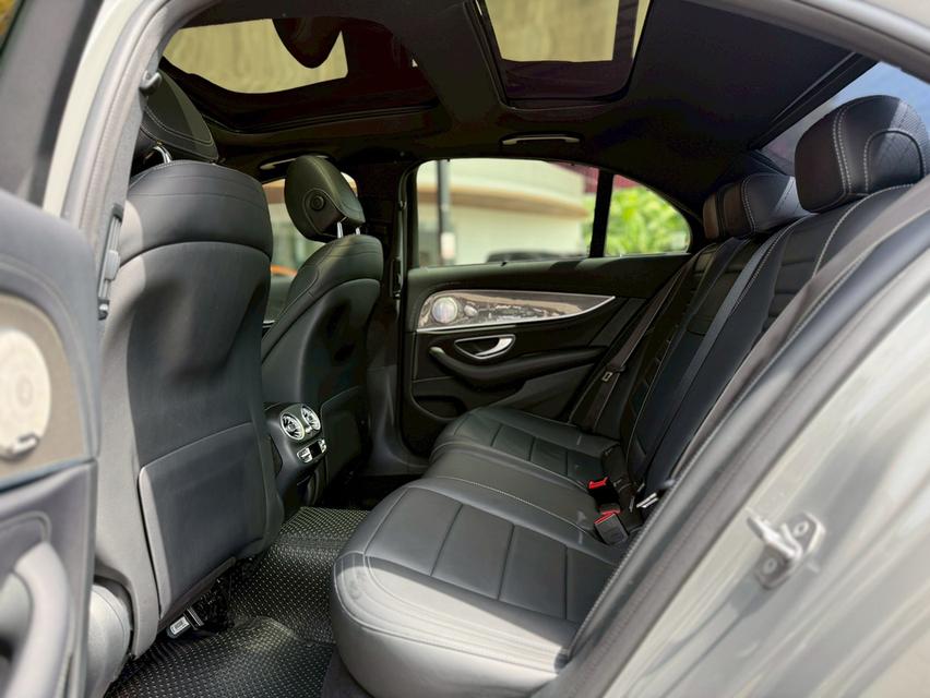 Benz E350e 2.0Amg ปี18 15