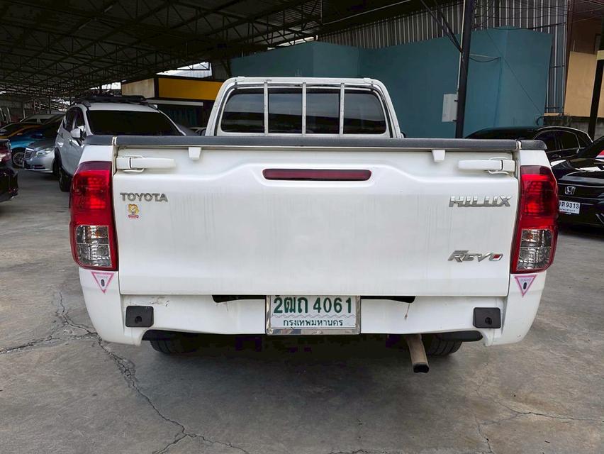รหัสรถ NKG4061 Toyota Revo 2.4 E M/T ปี 2018