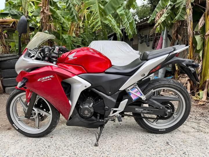 Honda CBR สภาพใหม่ 4