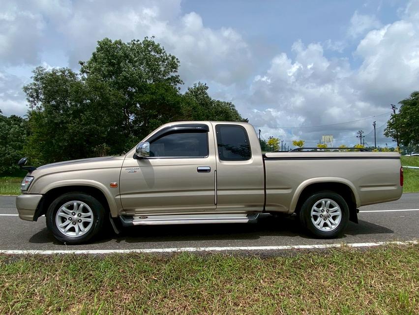 TOYOTA HILUX TIGER EXTRA CAB 2.5 TURBO D4D MT 7