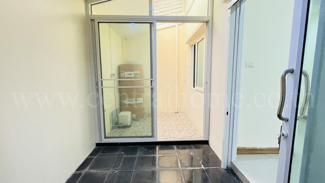 ทาวน์โฮม โกลเด้น ทาวน์ พระราม 2 ถูกที่สุดในโครงการ 12