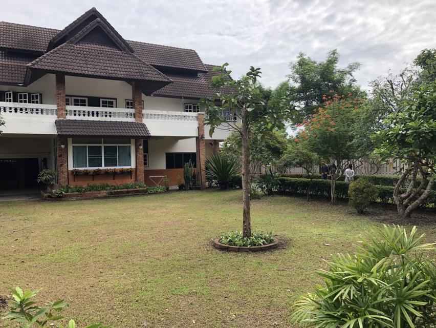 🏡 ขายบ้านเดี่ยวหลังใหญ่ บนพื้นที่กว้างพิเศษ บรรยากาศดี เงียบสงบ เป็นส่วนตัว ตกแต่งสวย พร้อมเฟอร์นิเจอร์ครบ เดินทางสะดวกใกล้เมือง 11