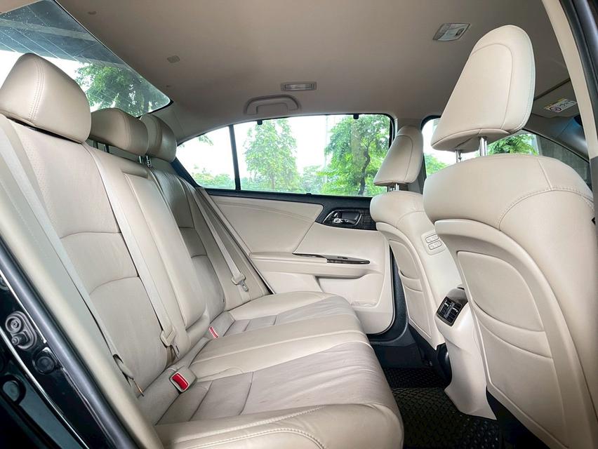ขาย Honda Accord 2.0El ปี15 13
