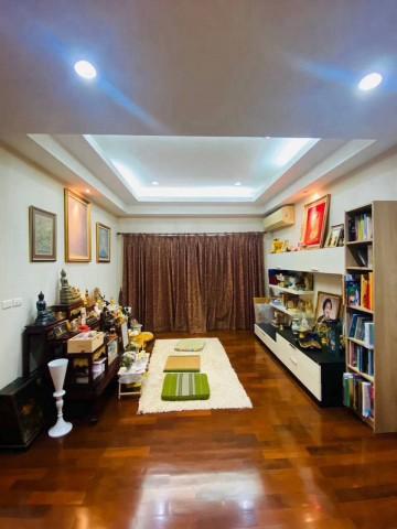 ขาย #บ้านเดี่ยว หมู่บ้าน ลัดดารมย์ เอกมัย-รามอินทรา ถนนประดิษฐ์มนูธรรม #ใกล้เซ็นทรัลอีสวิลล์ #ใกล้แฟชั่นไอส์แลนด์ 095-16 6