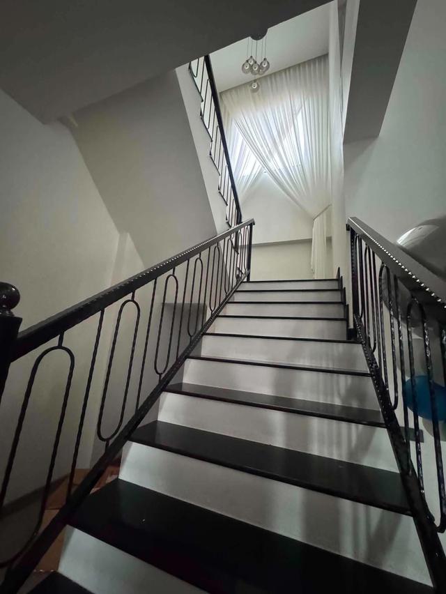 บ้านหรู 2 ชั้น สไตล์ Modern Luxury กลางเมืองเชียงราย 12