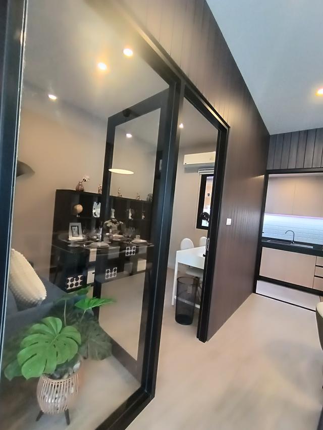 Luve Luxury Townhome 3 ชั้น ซ.ลาดปลาเค้า 10 ใกล้ ม.เกษตรฯ & Central ลาดพร้าว 4นอน4น้ำ 2จอด 200ตร.ม. เริ่ม 7.48ลบ. ลด300K ฟรีครัว+แอร์ โทร 0972044747 9